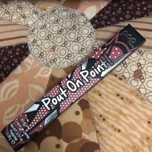Pop beauty Pout on Point lip liner in risqué rose